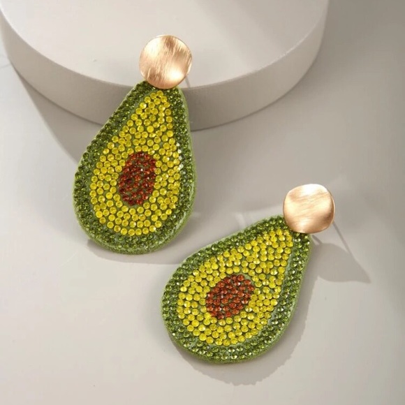 🥑 Beautiful Rhinestone Avocado Drop Earrings 🥑 - Picture 2 of 3